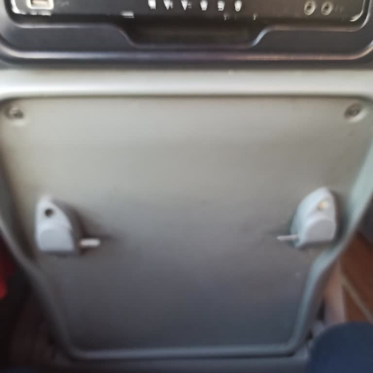 Kirli Ve Konforsuz Otobüs, İlgisiz Firma Mağduriyeti