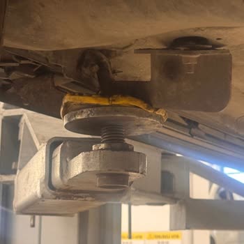 Peugeot Servis Hatası Sonucu Araçta Oluşan Hasar Ve İlgisizlik