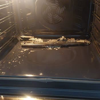 Eksik Kurulum Ve Servis İlgisizliği Nedeniyle Kullanılamayan Fırın