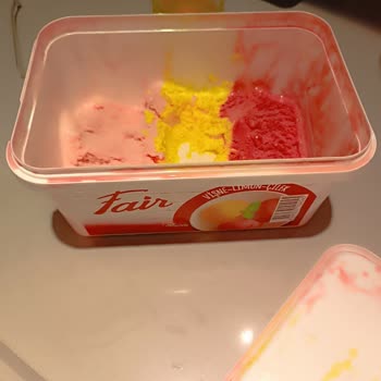 Aldığım Dondurma Çocuklarımda Zehirlenme Belirtilerine Yol Açtı