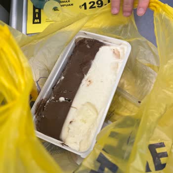 Erimiş Ve Yeniden Dondurulmuş Dondurma Sağlık Riski Yarattı