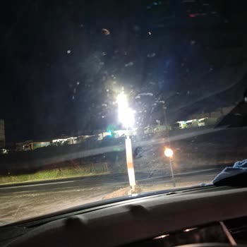 Hepsiburada Sonax Oto Şampuanı Sonrası Cam Ve Farlarda Kalıcı Lekeler Oluştu