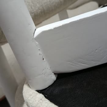 Aldığım Masa Sandalye Takımı Kısa Sürede Kırıldı, Garanti Çözüm Sunmuyor