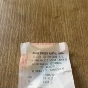 Saloon Burger Beklemiş Ürün Satıyor