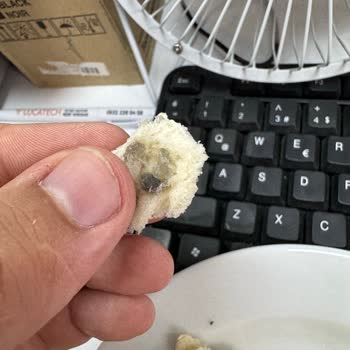 Son Kullanma Tarihi Geçmemiş Ekmekte Küf Benzeri Parçalar Çıktı
