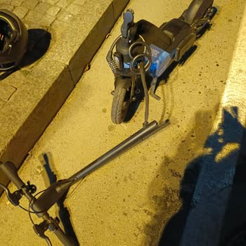 Elektrikli Scooter'da Gidonun Kopması Sonucu Güvenlik Sorunu Ve Para İade Talebi