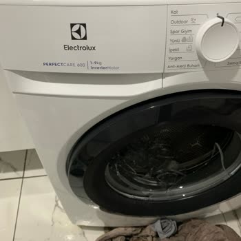 Çamaşır Makinesi Çalışırken Camı Patladı Müşteri Hizmetleri Çözüm Sunmadı