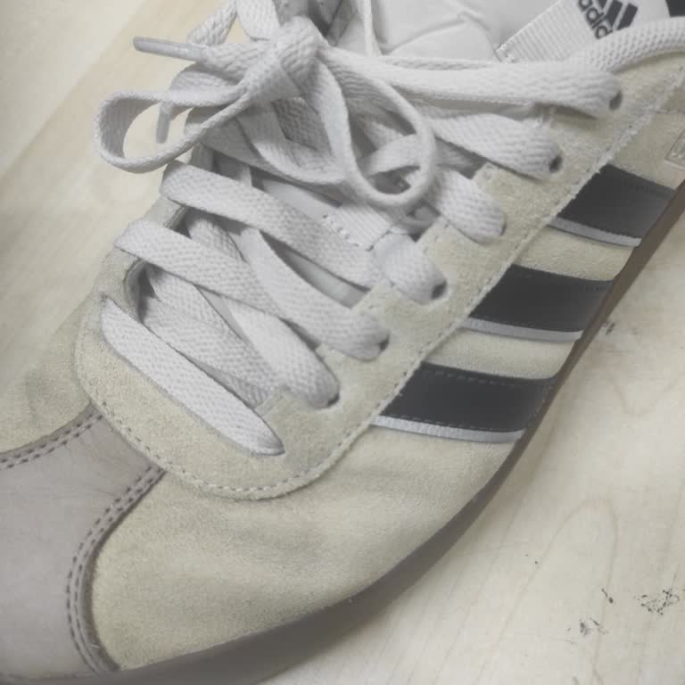 Adidas Ayakkabıda Kısa Sürede Oluşan Renk Sararması Garantiye Girmedi