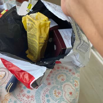 Kırık Gelen Ürün İçin Ücret İadesi Yapılmıyor, Firma İletişime Geçmiyor