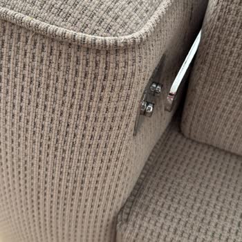 Koltukta Sürekli Vida Sorunu Ve Yetersiz Servis Deneyimi