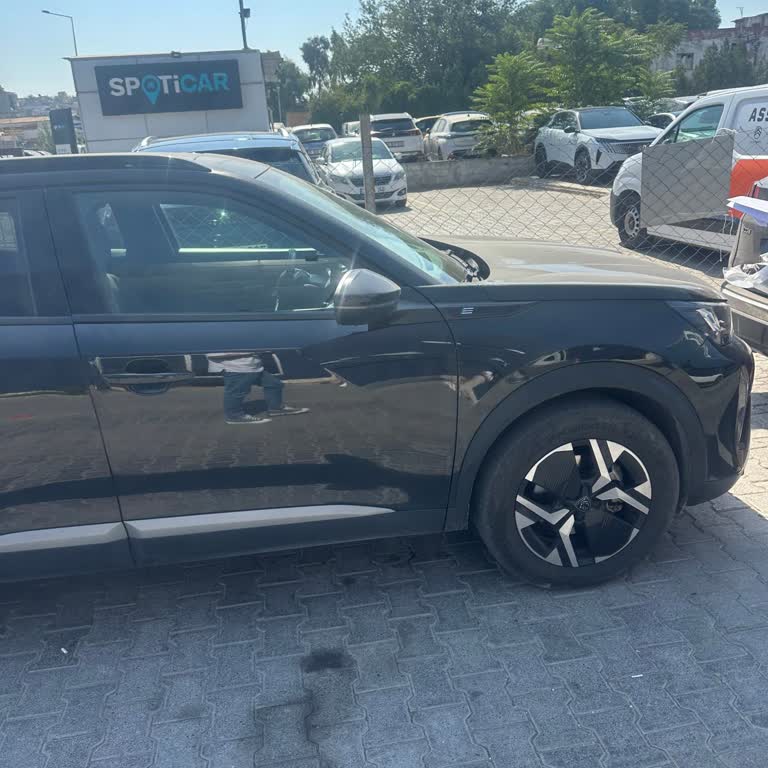 Peugeot E2008 Elektrik Arızası Sonrası Servis ve İkame Araç Mağduriyeti