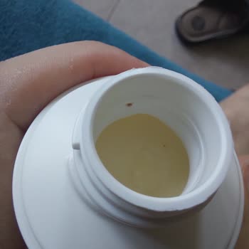 Aldığım Saç Kreminde Çürümüş Ve Kirli Noktalar Çıktı