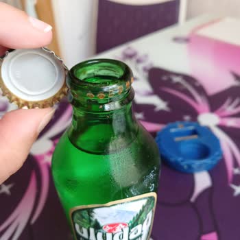 Uludağ Maden Suyu Şişesinin Paslı Kapağı Hijyen Endişesi Yarattı