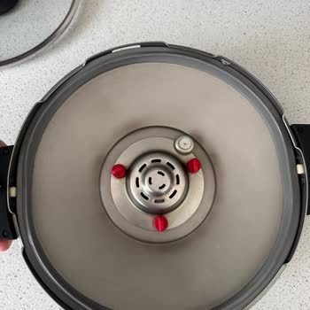 Garanti Sürecinde Kullanılmış Ve Pis Düdüklü Kapak Gönderildi