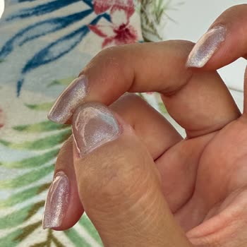 Kalıcı Oje İşlemi Kısa Sürede Bozuldu, Şube İletişimi Yetersiz