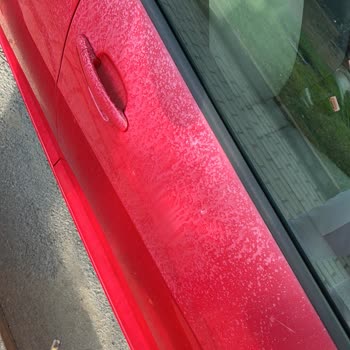 Kışlalı Oto Yıkama Göktürk İki Kapı Ve İki Aynada Büyük Beyaz Lekeler Oldu