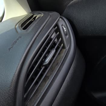 Avis Kiraladığım Araç Hem Güvensiz Hem De Hijyen Açısından Sorunluydu