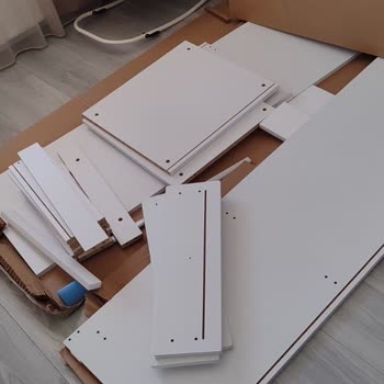 Ebebekten Aldığım Bebek Karyolası Ve Dolap Eksik Parça İle Teslim Edildi