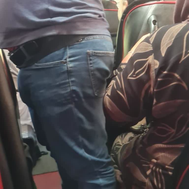 Engelli Ve Yaşlı Yolculara Ayakta Yolculuk Yaptırıldı, Sağlıkları Tehlikeye Atıldı