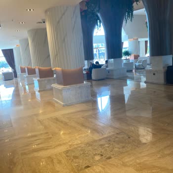 Otele Girişte Oda Teslimatında Uzun Süre Bekletildik