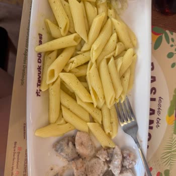 Tavuk Dünyası'nda Kötü Servis, Kalitesiz Yemek Ve Çözüm Sunulmayan Mağduriyet