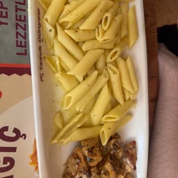 Tavuk Dünyası'nda Kötü Servis, Kalitesiz Yemek Ve Çözüm Sunulmayan Mağduriyet