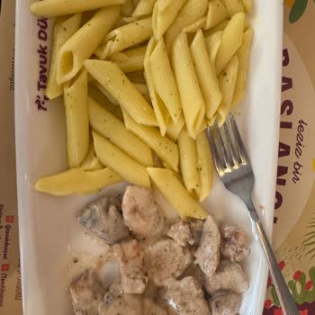 Tavuk Dünyası'nda Kötü Servis, Kalitesiz Yemek Ve Çözüm Sunulmayan Mağduriyet