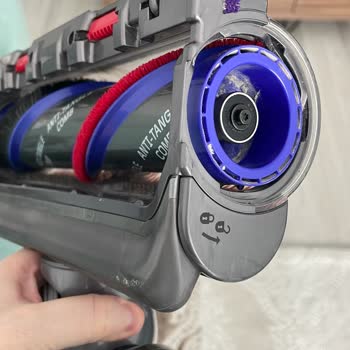 Dyson V15 Halı Başlığında Üretim Hatası Ve Müşteri Hizmetlerine Ulaşamama Sorunu