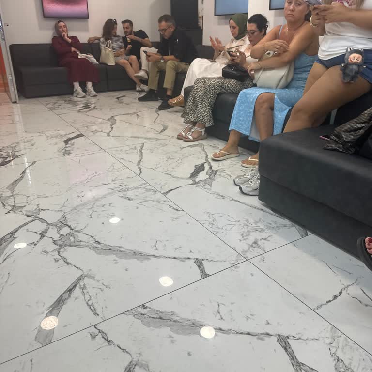 Randevu Saatine Rağmen 2 Saat Bekletildik, Mağduriyetimiz Giderilsin