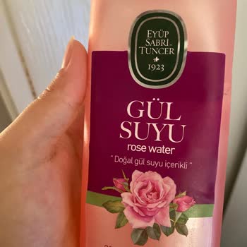 Gül Suyu Kullandıkça Cildimde Kızarıklık Ve Yanma Oluştu