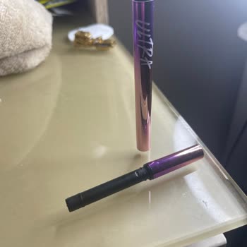 I Demand Missha to Redesign Eyeliner Caps That Break and Dry Out