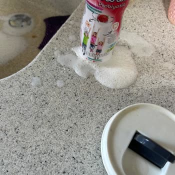 Açarken Patlayan Kefir Nedeniyle Mağduriyet Yaşadım