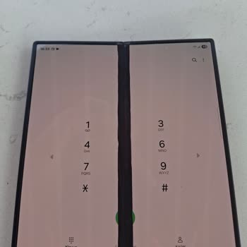 Samsung Z Fold 6'da Kronik Ekran Sorunu Ve Garanti Mağduriyeti