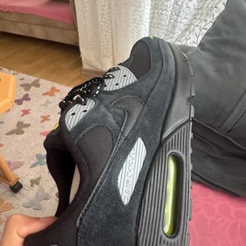 Farklı Renk Ve Numara Sorunu Yaşadığım Ayakkabının Değişimini Talep Ediyorum