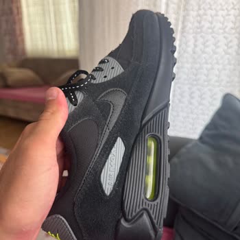 Farklı Renk Ve Numara Sorunu Yaşadığım Ayakkabının Değişimini Talep Ediyorum