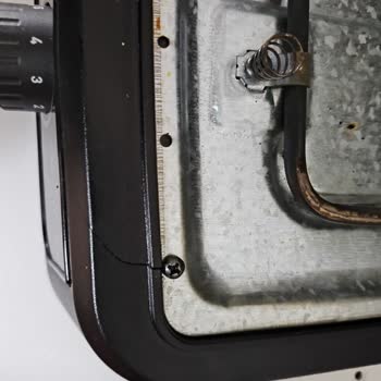 Garanti Kapsamındaki Tost Makinemin Onarımı İçin Ücret Talep Edildi