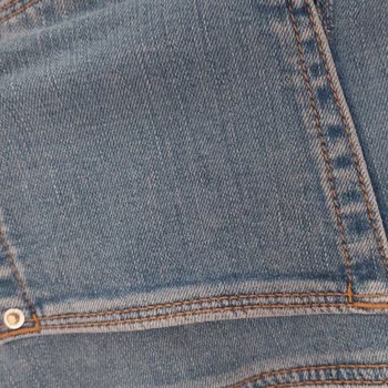 Kısa Sürede Deforme Olan Pantolon İçin Değişim Talebi