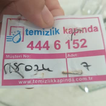 Halı Yıkama Sonrası Pas Lekesi Ve Çalışan İlgisizliği