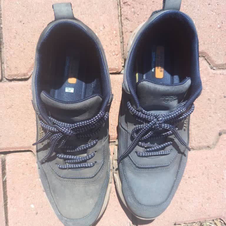 Aldığım Dockers Ayakkabının Rengi Soldu, Garanti Çözüm Sunmuyor