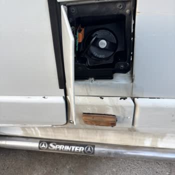 Shell İstasyonunda Depo Kapağı İhmaliyle Yakıt Kaybı Ve Mağduriyet