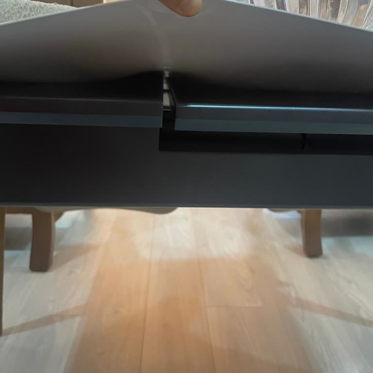 Kırık Masa Ve İlgisiz Hizmetle Hayal Kırıklığı