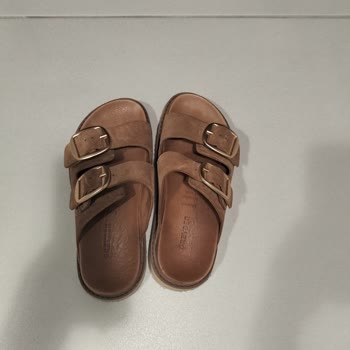 Aldığım Sandaletin Sürekli Aynı Sorunu Ve İade Talebim