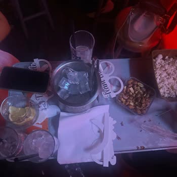 Yüksek Ücret Ve Kötü Davranış Nedeniyle Memnuniyetsizlik