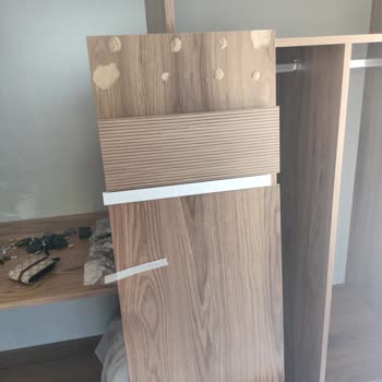 Kırık Gelen Yatak Odası Takımı İçin Aylardır Çözüm Sunulmuyor, Mağduriyetim Sürüyor