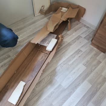 Kırık Gelen Yatak Odası Takımı İçin Aylardır Çözüm Sunulmuyor, Mağduriyetim Sürüyor