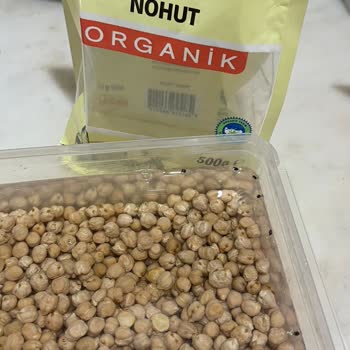 Organik Nohutta Böcek Şoku: Tüm Paketi Çöpe Attım