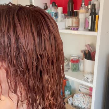 Kuaförde Yanlış Saç Rengi, Kötü Davranış Ve Yetersiz Hizmet Deneyimi