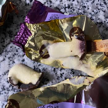 Bozuk Dondurma Tüketimi Sonrası Sağlık Sorunu Ve Para İadesi Talebi