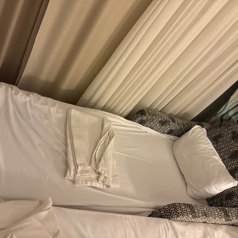 Crystal Waterworld Otelinde Eksik Yatak, İlgisiz Hizmet Ve Hijyen Sorunları