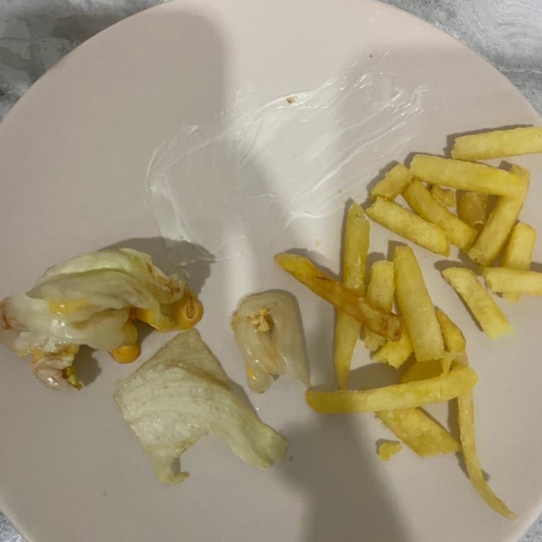 Soğuk Ve Bayat Yemek Yanlış Sipariş Notu Dikkatsiz Teslimat